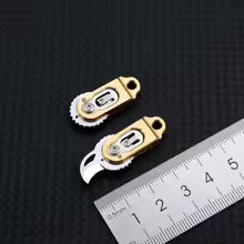 Mini Folding Keychain Knife – Outdoor Utility Tool